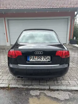 Audi A4 2.0 TDI - mit Sommer- Winterreifen Bild 2