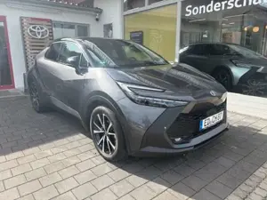 Toyota C-HR 2.0-l-VVT-i Hybrid Team Deutschland