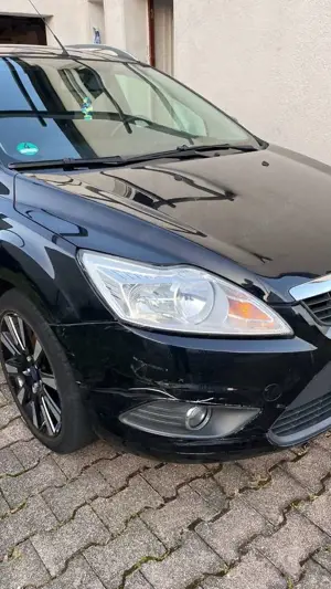 Ford Focus 1.6 Ti-VCT Black Magic