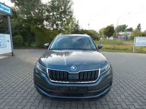 Skoda Kodiaq Style2.0TDI DSG LED Navi SHZ AHK ACC Bild 2