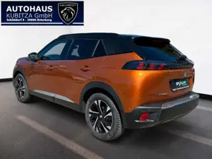 Peugeot 2008 e-2008 GT *FullLED*Navi*Kamera*SHZ Bild 3