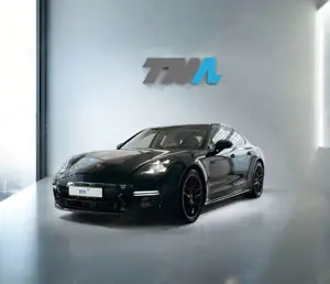 Porsche Panamera Turbo S E-Hybrid Burmester