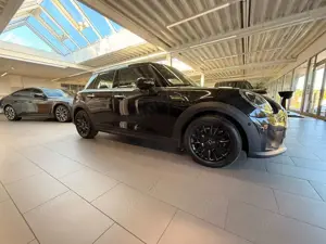 MINI Cooper Mini Cooper Aut. Classic Trim Bild 3