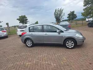 Nissan Tiida Acenta Bild 4