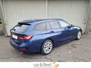 BMW 318 d Touring Advantage Navi LED SiHz PDC AHK DAB Bild 4