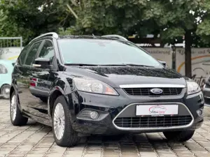 Ford Focus Turnier Titanium/ 1 Hand / AHK /2.0 ltr/