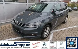Volkswagen Touran 1,5 TSI Comfortline 7-Sitzer +APP +ACC