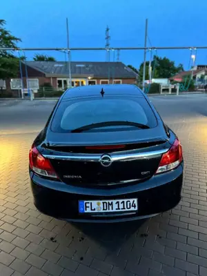 Opel Insignia 2.0 CDTI Design Edition Bild 3