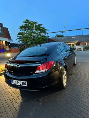 Opel Insignia 2.0 CDTI Design Edition Bild 2