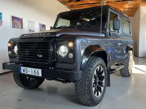 Land Rover Defender 90 Works V8 70th Edition 405 PS 5.0 V8 No38 of 150