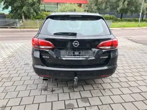Opel Astra K Sports Tourer Innovation Start/Stop Bild 5
