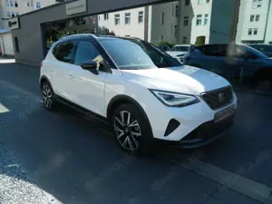 SEAT Arona FR 1.0 TSI DSG VollLED/Navi/Sitzheiz/FahrassistXL/