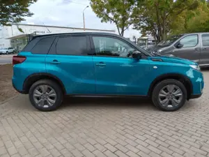 Suzuki Vitara 1.5 Hybrid Comfort 4x4 Klima SHZ Kamera Bild 3
