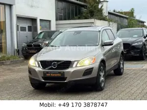 Volvo XC60 Summum 2.0L*Aut.*Pano*NAVI*LED*LEDER*2Hand
