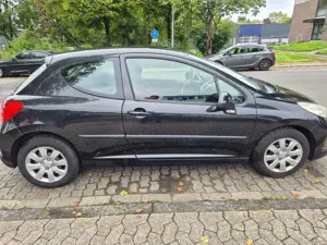 Peugeot 207 90 urban !!TÜV NEU!!! Bild 4