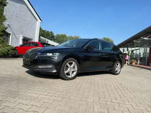 Skoda Superb Combi 2.0 TDI Style LED Navi Pano SD Sitzh