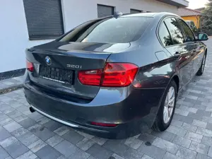 BMW 320 320 i Automatik Xenon Navi Teilleder Tüv neu Bild 3