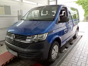 Volkswagen Transporter T6.1 Kombi 2.0l TDI 81kW 5-Gang 9 Sitzer Klima
