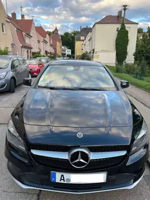 Mercedes-Benz CLA 200 CLA 200 d 4Matic 7G-DCT