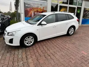 Chevrolet Cruze Station Wagon LT+ Bild 2