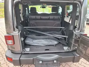 Jeep Wrangler / Wrangler Unlimited Sahara Bild 4