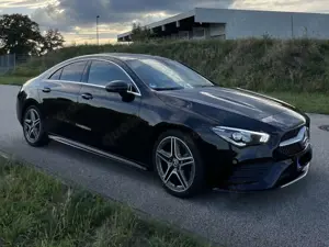 Mercedes-Benz CLA 200 CLA 200 7G-DCT AMG Line