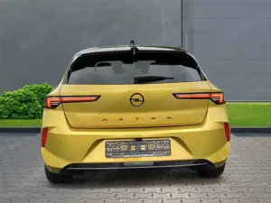 Opel Astra GS Line 1.2 Turbo+Alufelgen+Sitzheizung+Klimaautom Bild 3