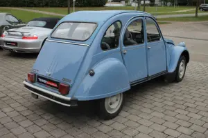 Citroen 2CV mit H-Kennzeuchen Bild 3