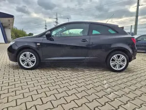 SEAT Ibiza 16V Sport TÜVINSPEKTION NEU Bild 3