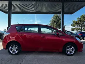 Toyota Verso Life "HU+Service Neu" Bild 5