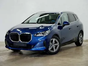 BMW 218 i Sport Pano Kam Keyl. AdapLED