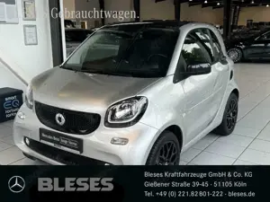smart forTwo smart fortwo 66 kW turbo twinamic Navi+RüKam+Pano+Sport