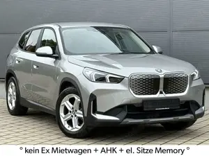 BMW iX1 30 xDrive*HUD*360°*DrivAss*AHK*Keyless Go*