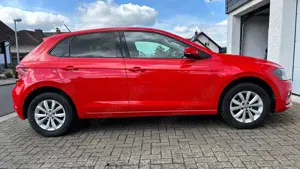 Volkswagen Polo Polo Highline  *KLIMA-AUTO*CARPLAY*TÜV NEU*