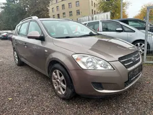 Kia Ceed SW / cee'd SW LX 1.4 Klima  Sitzheizung