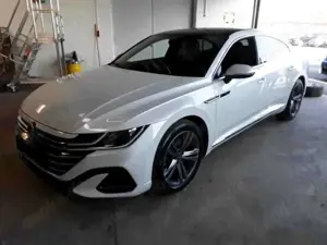 Volkswagen Arteon R-Line2.0TSI DSG  LED Navi SHZ Pano Sound