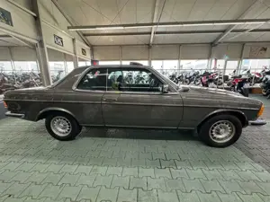 Mercedes-Benz CE 230 Bild 4