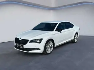 Skoda Superb 2.0TDI AMBITION DSG AHK+Navi+PDC+Sitzhzg.