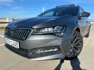 Skoda Superb 2.0 TDI*DSG*LK*VIRTU*PANO*MATRIX*AHK*VOL