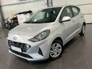 Hyundai i10 1.0 Select **Klima*SHZ*PDC*Tempomat*BT**