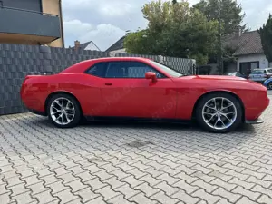 Dodge Challenger Challenger Automatik SXT Plus GT Bild 5