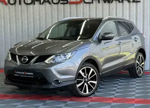 Nissan Qashqai Tekna 4x4 Pano AHK Leder LED Navi 360° Bild 3