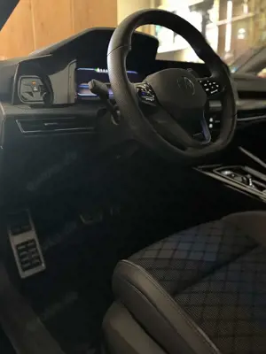 Volkswagen Golf R 2.0 TSI OPF 4Motion DSG Bild 4