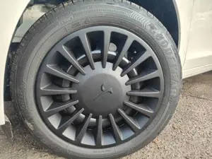 Lancia Ypsilon 1.0 Hybrid  "SILVER" (Premium) Tagesz. Bild 4