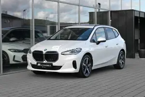 BMW 230 e xDrive Active Tourer *UVP 66.840€*ACC*PA+*