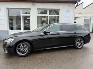 Mercedes-Benz E 220 d T AMG-Line*KeyFree+AHK+Media-Display*