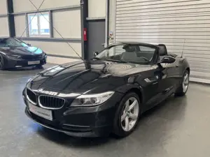BMW Z4 Roadster sDrive 18i/Vollleder/1.Hand/Xenon Bild 4