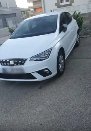 SEAT Ibiza Ibiza 1.0 TSI S Bild 1
