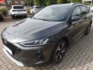 Ford Focus Active mit AHK abn.