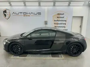 Audi R8 Coupe 5.2 FSI plus quattro V10 CARBON NAVI Bild 4